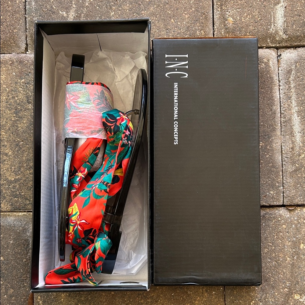 INC International Concepts Vibrant Floral Sandals - Red and Green - Picture 5 of 6